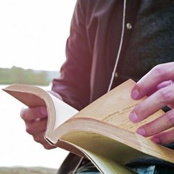ویژه‌نامه‌ی کتاب و کتاب‌خوانی